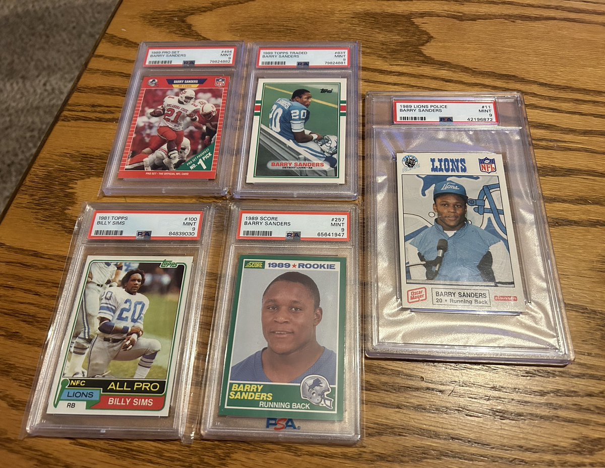 I didn’t get anything for Christmas this year, I stressed I didn’t want anything.
I did spend a small fortune on myself though, completing my rookie collection again of my 2 all time favorite Detroit Lions #AllGrit #Roaring20s
