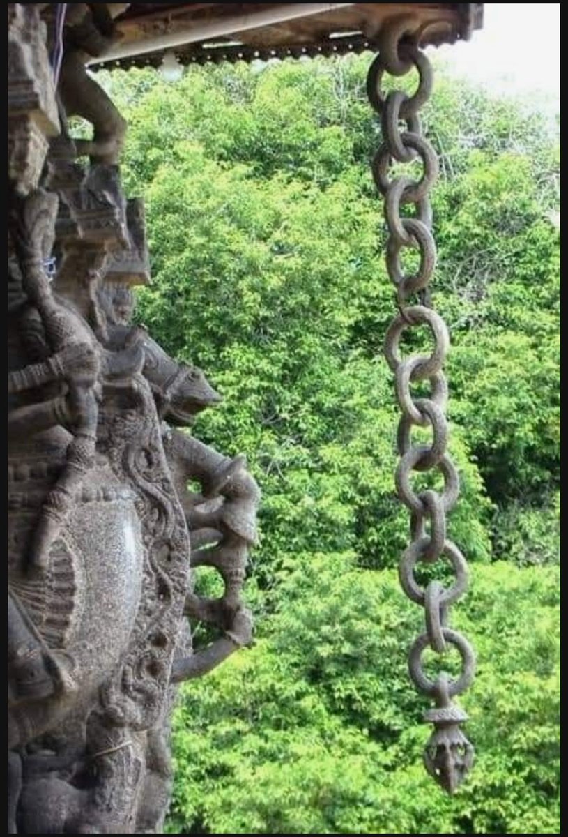 RjNol's tweet image. What is the secret of the temple builders in India?
Apparently made from a single piece of granite, how do they achieve these effects, moving parts?
#LostTechnology 
#OldWorld