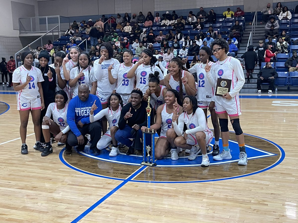 ghilltide's tweet photo. Congrats to Coach Sy Butler and the @CburgGirlsHoops on winning the 2024 Talladega County Girls Basketball Tournament Super Championship. The Lady Tigers erased a 14 halftime deficit and won 55-53 over Talladega. https://t.co/Ogs4GwJks8