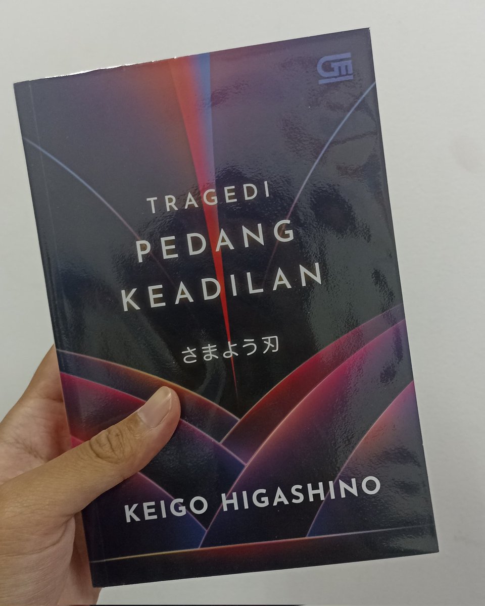 Kmrn lusa baru aja slsi bc buku ini. karya  Keigo Higashino yg baru terbit di Indo. Opini ku sih, alur ceritanya oke, dan nyaman tuk dibaca. Kasian sama Nagamine Shigeki yang dendam dan kayaknya Keigo sengaja agak 'mengkritik' Hukum Pidana Anak di Jepang. Hmmmm....

#FollbackLT