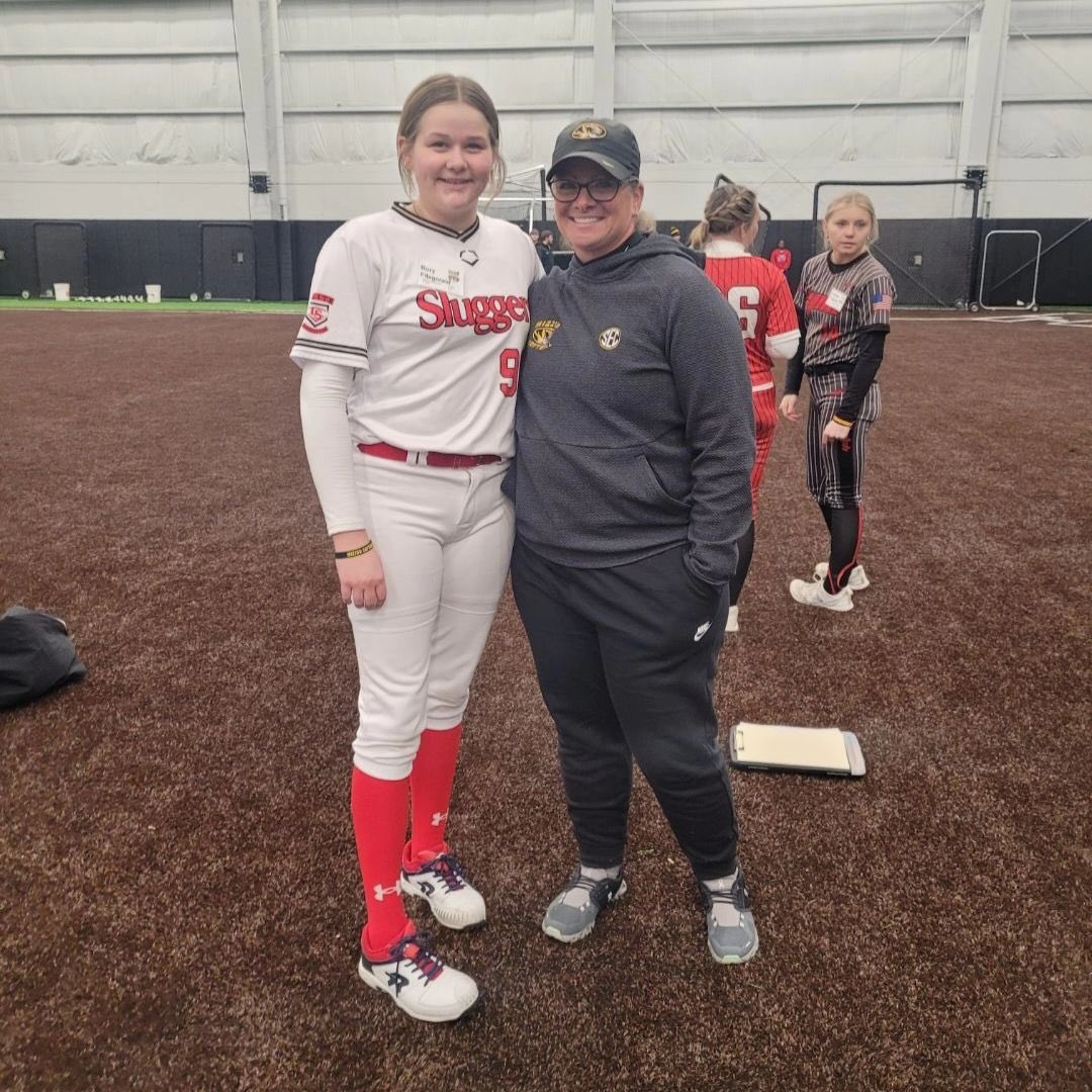 SH Bulldog Softball tweet media