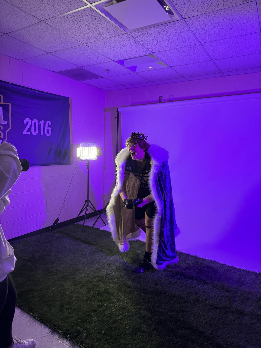 #AGTG After a great conversation with <a href="/CoachBobChesney/">Robert Chesney</a> I am blessed to say I have recieved an offer from <a href="/JMUFootball/">JMU Football</a>! <a href="/CoachSamDaniels/">Sam Daniels</a> <a href="/Coach_DiMike/">Anthony DiMichele</a> <a href="/D_Wrobo/">Damian Wroblewski</a> <a href="/EddieWhitley37/">Eddie Whitley</a> @MillbrookFB