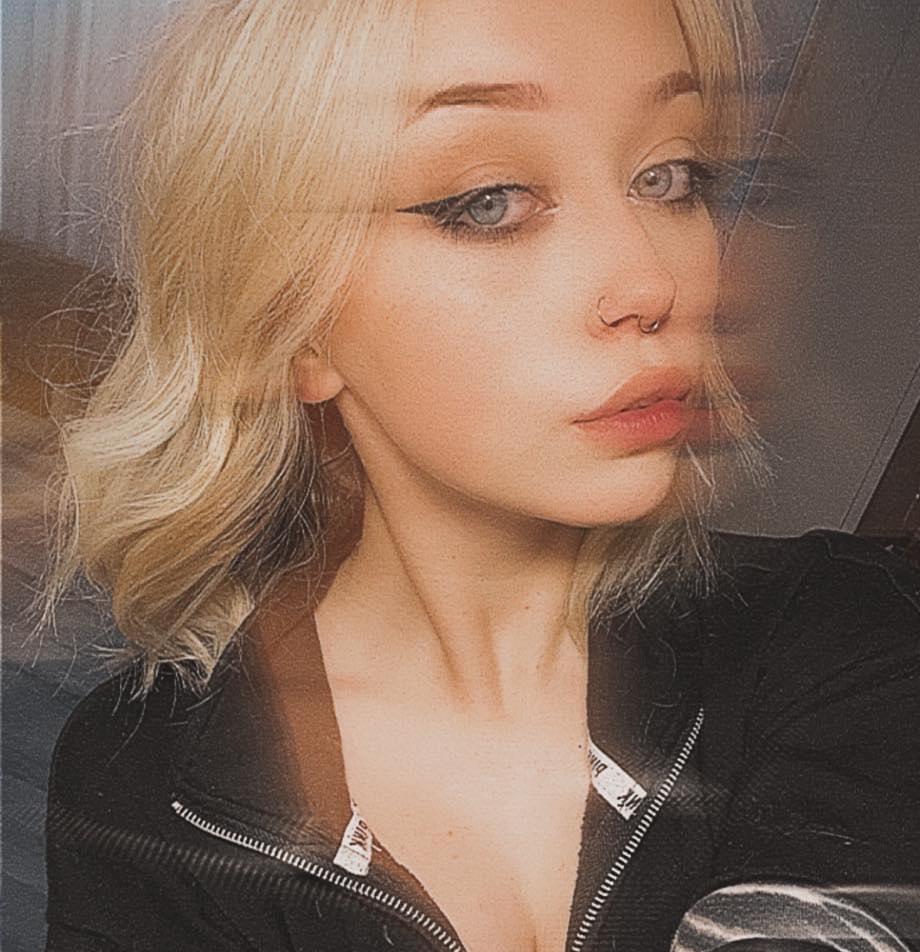 •.  Doing a writer reveal only to notice I look a little like my muse …