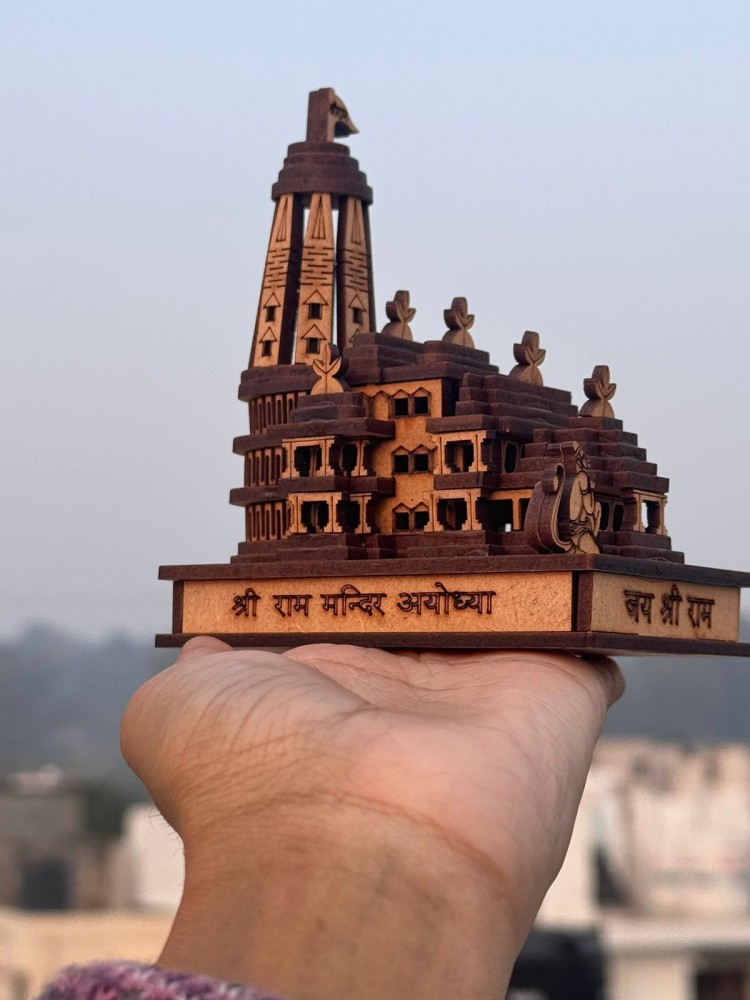 RoyalChandel82's tweet photo. No #Sanatani will pass without liking this pic 🙏🏻
“Jai Shree Ram”  #Ramlala #BiggBoss17 #ShoaibMalik #SaniaMirza #ShemarooShriRamUtsav
#RamMandirPranPratishta
#AyodhaRamMandir  #AyodhyaTransforms #TNwithModi  #MunawarFaruqui𓃵  #IncreaseRailwayALPVacancy
#AyodhyaParvOnNews18 https://t.co/KDhvvTdz5J