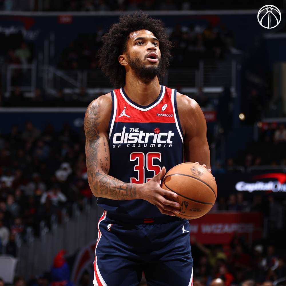 Marvin Bagley's first 2 games with the Wizards

20 PTS, 11 REB, 3 BLK, 2 STL 
21 PTS, 12 REB, 1 3PT