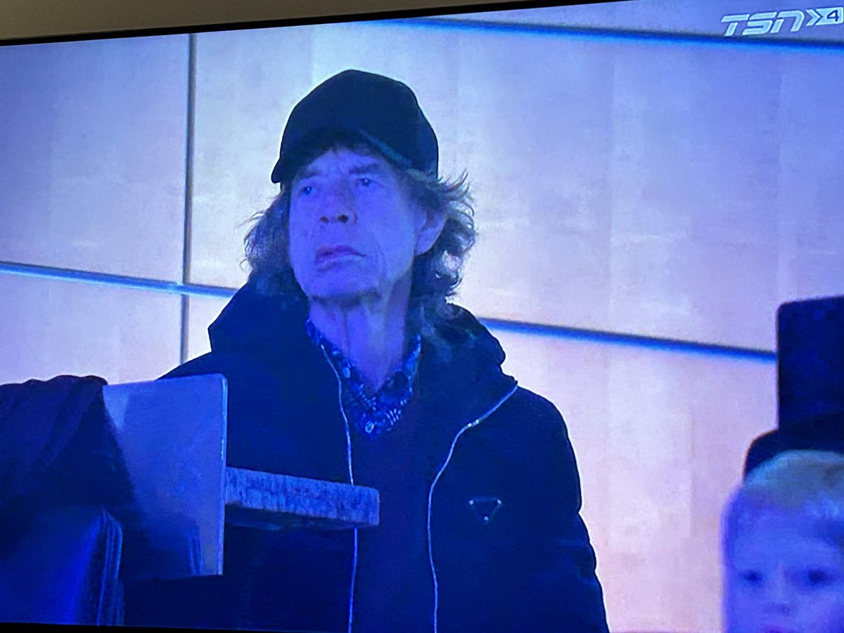 Well, the @Raptors vs @nyknicks game got lopsided in the 2nd half, to the hometown team’s advantage. Raps lose 126-100. Always lots of stars in the house at MSG, including Mick Jagger tonight.