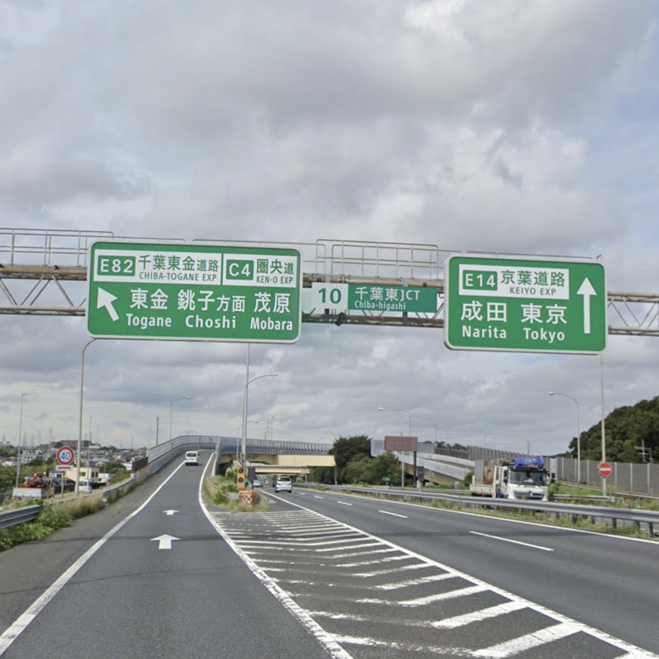 道路十一 HTB13l8temWD3KVjSZSgq6ACxVXaA.