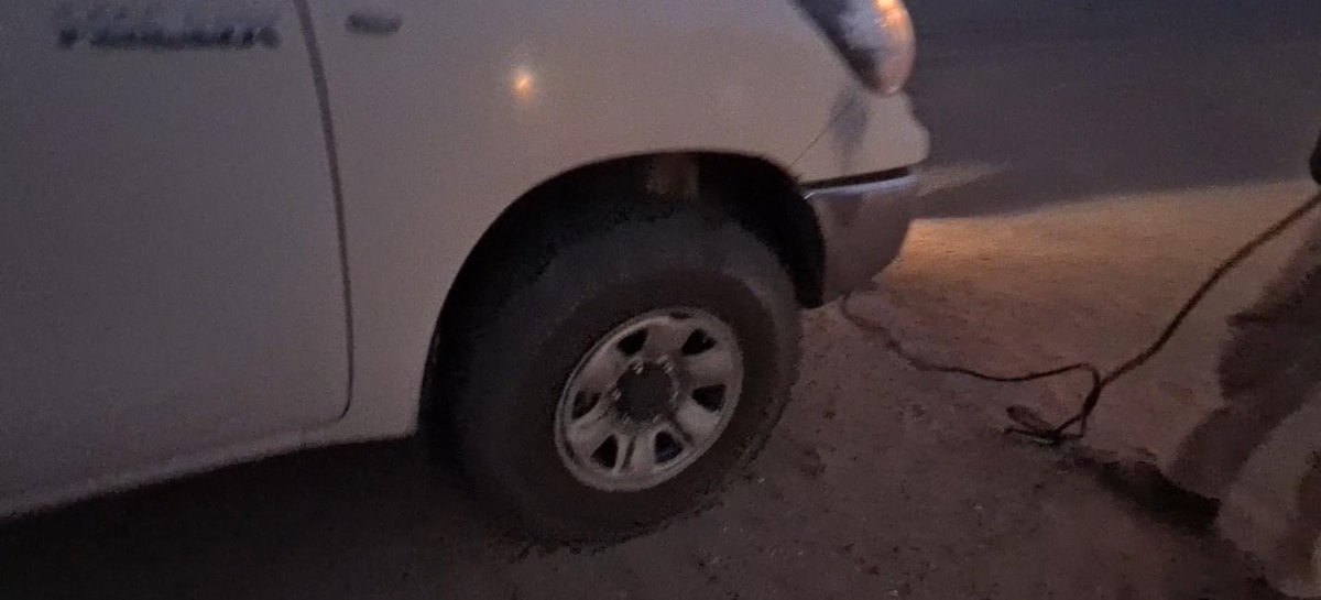#adventure #exploration #explore #traveling #travel #lovewhatido #seetheworld #Mauritania #saharadesert #nighttimetrip #stopping #unscheduled #cartrouble #4wd #puncture #tire #pump #wellequipped #nerveracking #nighttoremember