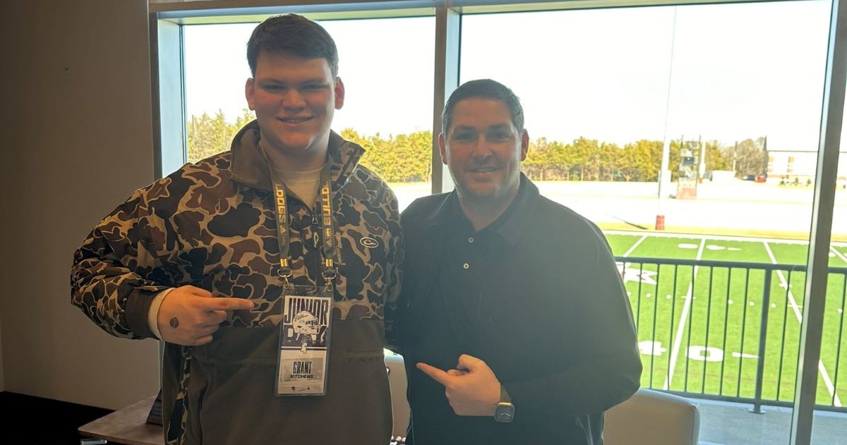 robbiefaulk1878's tweet photo. Shortly after 2026 OL Grant Kitchens walked into the door on Saturday, Jeff Lebby asked him if he had any offers yet.

When Kitchens replied that he didn't? "Well you do now." 

More (On3+): https://t.co/KvLzR8ZCGv https://t.co/CA99TqpkG8