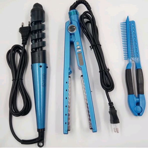 deniscarvalh007's tweet photo. Dê uma olhada em kit Chapinha Profissional Prancha Titânio 110V/220V barato por R$90,20. Compre na Shopee agora! https://t.co/RMhSoeqKfD https://t.co/bO5vD7J7kl