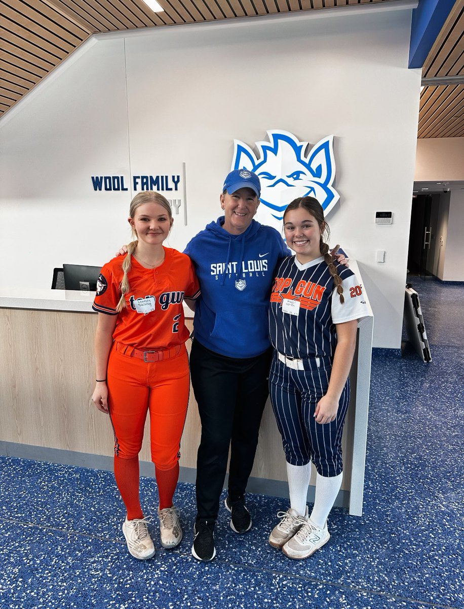 Thank you so much @SLUSoftball for putting on an amazing camp! I really enjoyed getting to meet these amazing coaches and all of the talented players as well! I learned a lot and really enjoyed myself! Glad I got to do this with my teammate @AbigailH234!