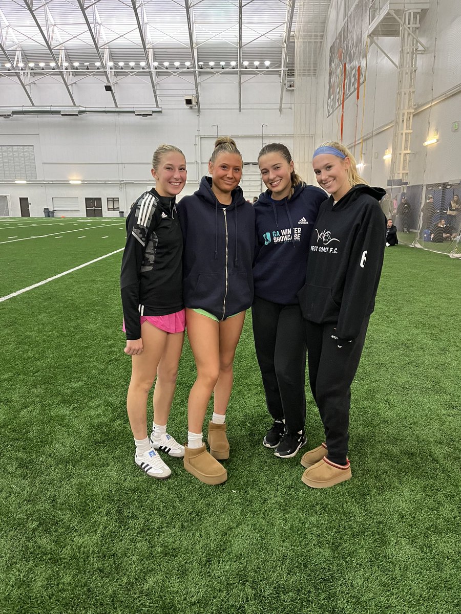 Zoe Evans tweet media