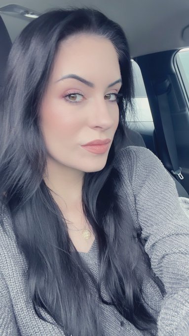 Resting bitch face. 🤷🏻‍♀️ https://t.co/XptvombQfX