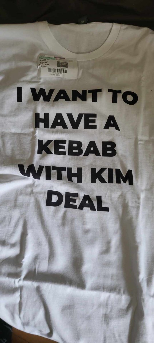 Slartiibartfast's tweet photo. @thebreeders @kelleydeal incredible show last night! I had my custom "I want to have a kebab with Kim deal" shirt on and enjoyed every moment https://t.co/n4ltpOz64K