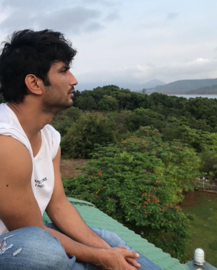 every little moment of love that i feel for you makes me want to be a better person sushant, you left that kind of impact on me. thank you for being your true self and inspiring us with your wisdom. you are my heart's favourite feeling :') 

ily <a href="/itsSSR/">Sushant Singh Rajput</a> <3
Sushant Day