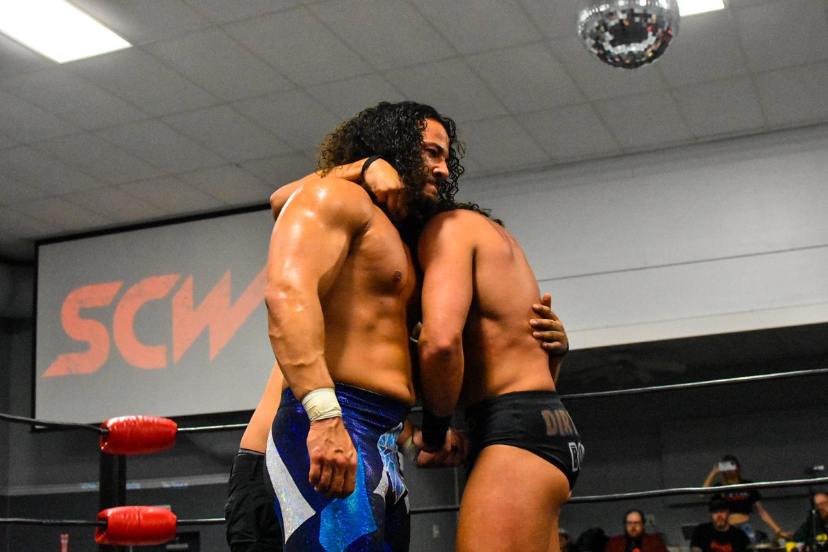 Clint Dye - @TagTeamPhotographyDYE on Facebook (@cdye56) on Twitter photo The last ride of Infamy...
<a href="/DeonnRusman/">Deonn Rusman🥶🤙🏽</a> vs <a href="/TheRobinSteele/">Robin Steele</a> vs <a href="/ForeverJoeasa/">JOEASA</a> was an instant classic during <a href="/SCWPro/">SCWPro</a> Prestige Rumble.
#Brothers The last ride of Infamy...
<a href="/DeonnRusman/">Deonn Rusman🥶🤙🏽</a> vs <a href="/TheRobinSteele/">Robin Steele</a> vs <a href="/ForeverJoeasa/">JOEASA</a> was an instant classic during <a href="/SCWPro/">SCWPro</a> Prestige Rumble.
#Brothers