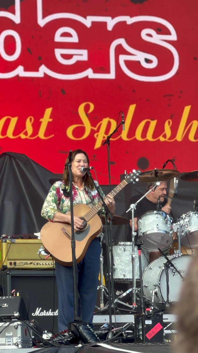 Slartiibartfast's tweet photo. @kelleydeal @thebreeders https://t.co/H74v2vdl0R