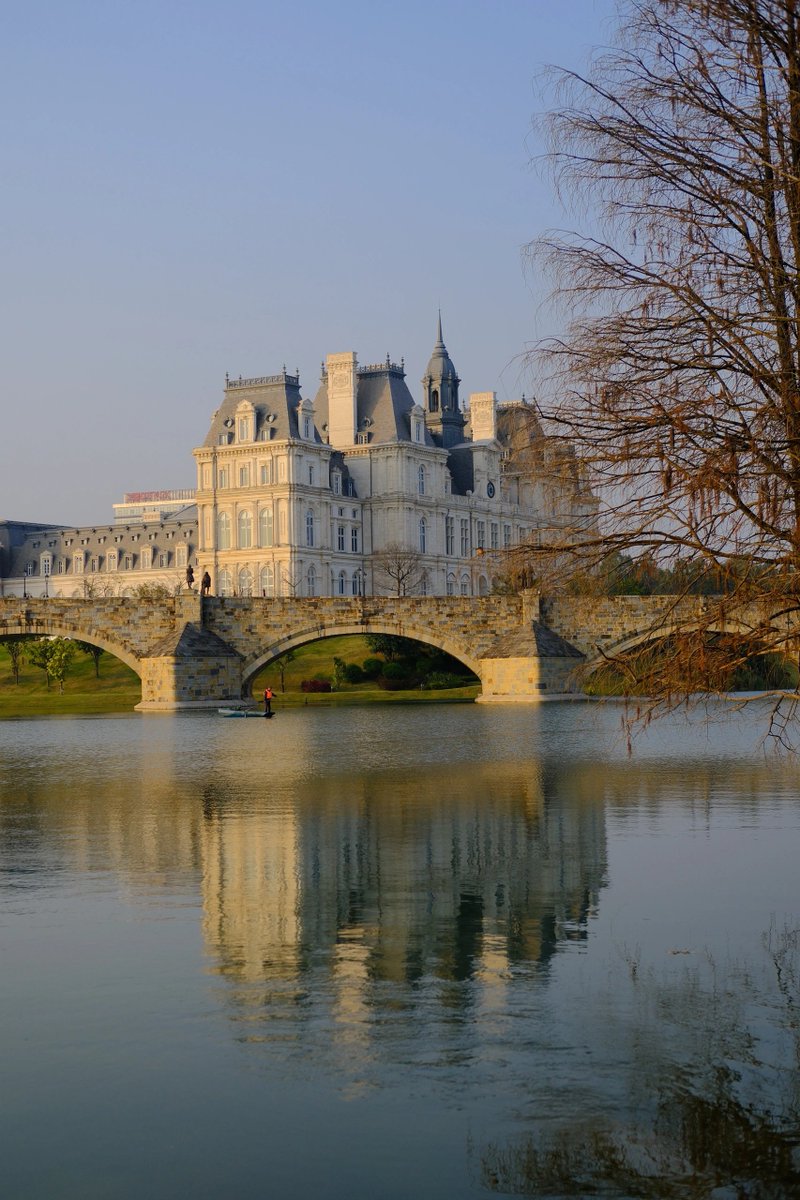 TiXeunk's tweet image. I often see natural scenery like this on YouTube, and I look forward to traveling to this place in the future.🥰