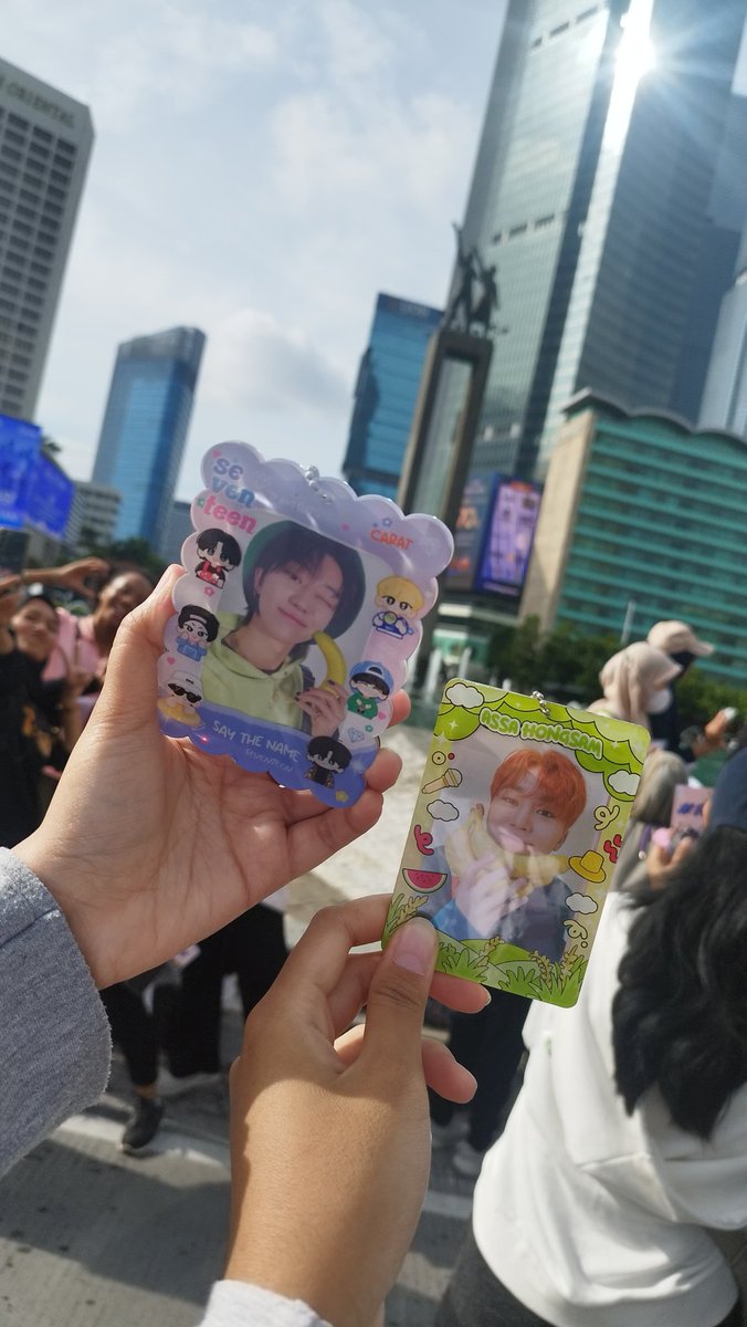 aishftr's tweet photo. Maaciw freebiesnya ya Kakk @lambeseungkwan 💙
#RunToBoo @pledis_17 https://t.co/SmZCKH7xRM