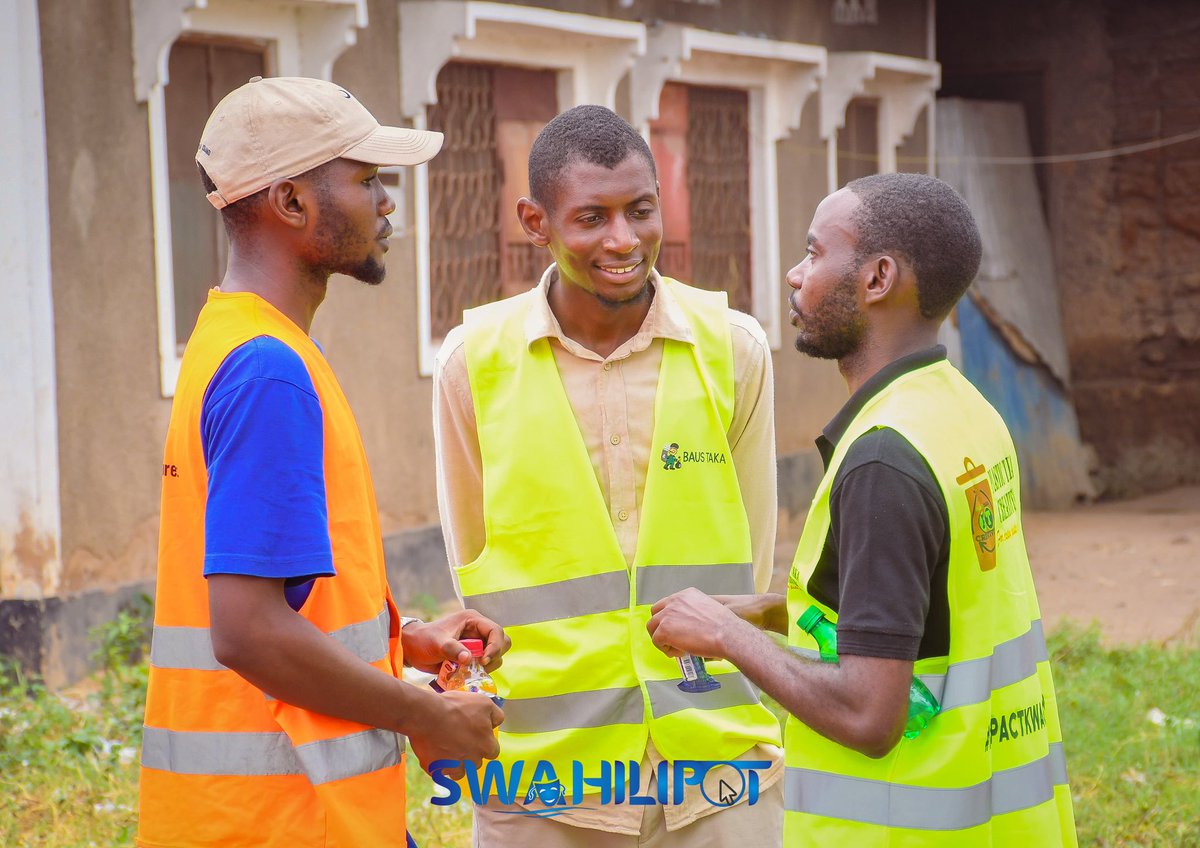 swahilipothub's tweet photo. Swahilipot extends congratulations to Plastic Taka Creatives on the launch of their inaugural buyback shop and community center situated in Kisauni Sub-county, Mombasa County. This impactful initiative is poised to significantly enhance plastic waste recovery rates within the community, addressing the pressing issue of marine plastic pollution while concurrently fostering the creation of green jobs, particularly for the youth. Plastic Taka Creatives is among the nine ventures being provided with financial and non-financial support as part of the Mombasa Plastics Prize (MPP) Incubator, which is a collaborative effort supported by USAID and the US Department of the Interior and delivered by Challenge Works, Proportion Global, Close the Gap Hub, Swahilipot, and Brand Spark PR.