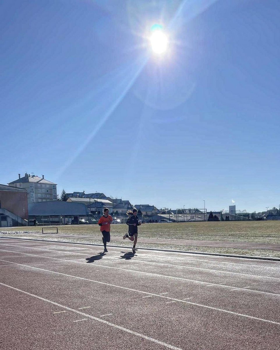 📅 Samedi 20 Janvier 📅

Au programme de la matinée :
- révision et mise en pratique des manœuvres ETB 1,2 et 4 🔥
- sport avec le test du Cooper (2000m en moins de 12 minutes) et tractions 💪🏻 

 #jsphautelozere #saintchelydapcher #jsp <a href="/sdislozere/">SDIS48</a>