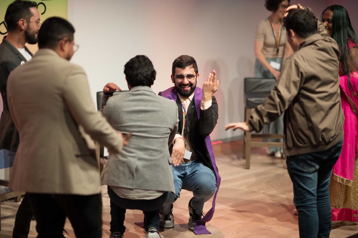 Happy #WorldReligionDay! ✝️🌈
Celebrate diversity watching <a href="/bob_luizbotelho/">Bob Botelho</a> 's inspiring journey as a queer Pastor in Brazil 🎥bit.ly/48Yd0Nx
Let's support the right to belief and combat religious fundamentalism.
Share the love and break down walls!❤️🌎
#BuildingBridges