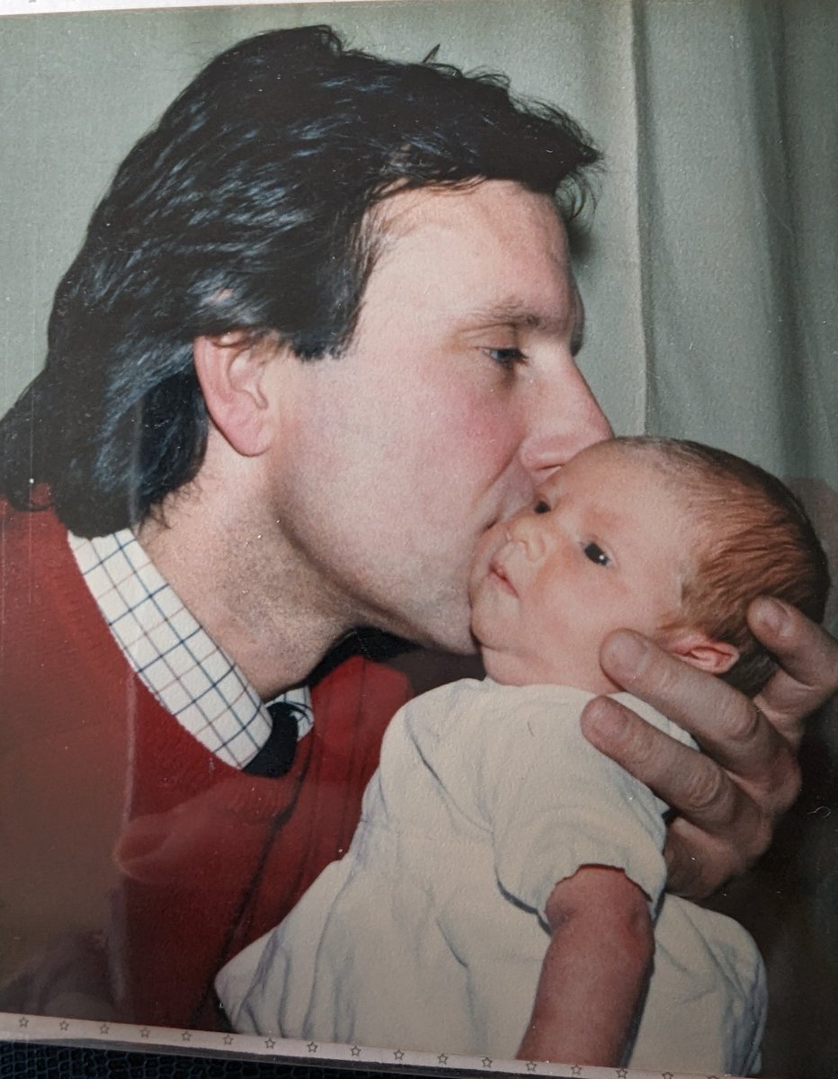 macergifford's tweet photo. It's my birthday today! ✌️☺️
My lord, my life has been an adventure so far.
From canoeing down the Congo River, campaigning against Mugabe, fighting ISIS and defending Ukraine. I'm lucky to be alive.
Thank you all for following &amp; being there for at least some of the journey! 💙 https://t.co/Hw1jQgsGeH