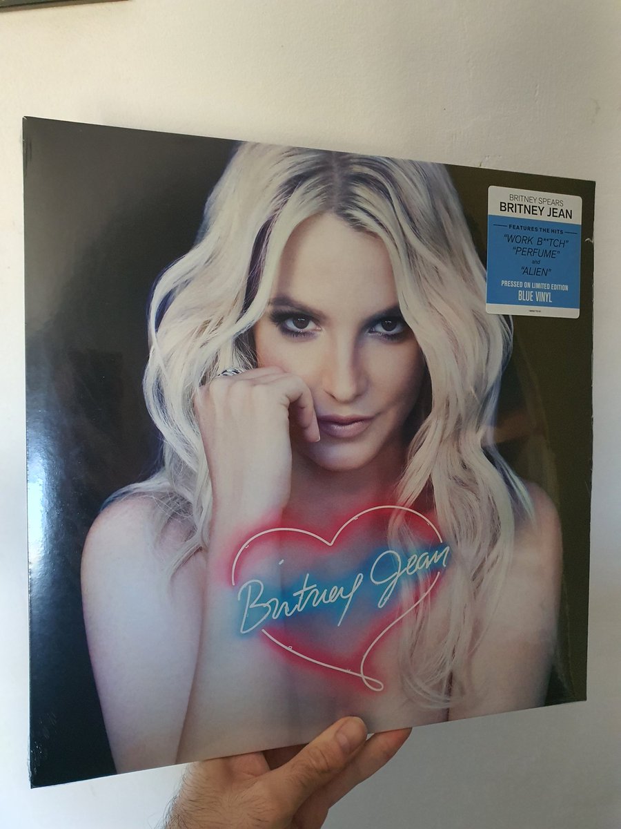 colectopia's tweet image. ¿Cuál prefieres? 💿 #BritneySpears