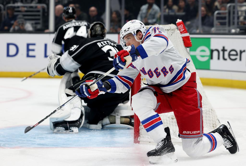 Tyler Pitlick returns to Rangers’ lineup after string of scratches trib.al/ig6D75i