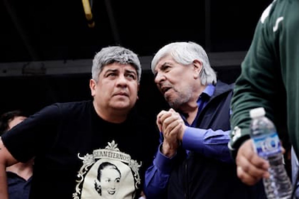 fargosi's tweet photo. ¿Hasta cuando soportaremos esta familia, elegida por nadie y votada por nadie, sean los duelos de hecho del país, ante los que todos los que quieren gobernar, deben postrarse?

¿Somos TAN cobardes y débiles? https://t.co/h8ETscTFXY