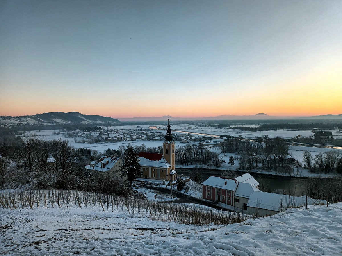 peter_sv's tweet photo. #malecnik #sv_peter_pri_mariboru https://t.co/bjtFCEiSre