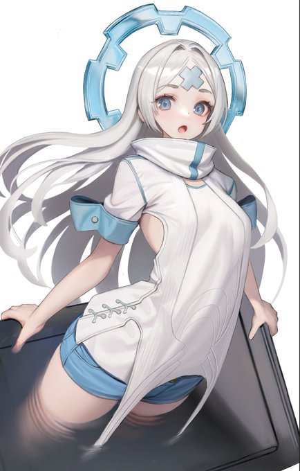 この絵の服描いた時の技術にトーンカーブ組み入れた感じですね切り取ってベベルを入れてずらすのが今僕の中でブームなんです 