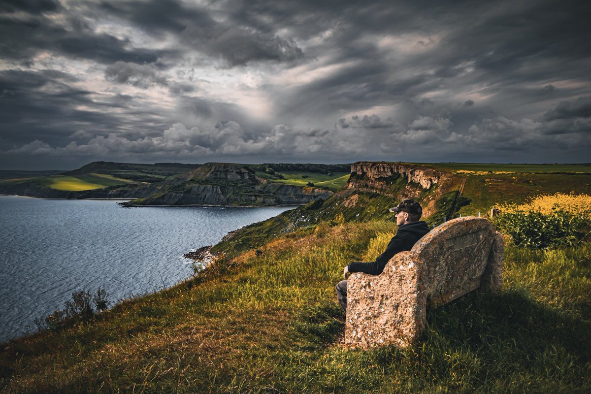 #favoriteplace to sit Jurassic #Coast #Dorset especially with a #storm brewing. Where is your favourite place #visituk #uk #uktourism #canonphotography #canonuk #StormHour #visitengland  #visitdorset #TravelTheWorld #comment #jurassiccoast #dorsetcoast #sea #MentalHealthMatters