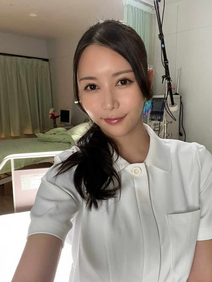 shiromine_miu's tweet photo. ナースのおしごと👼 https://t.co/MzeQlrYLfs