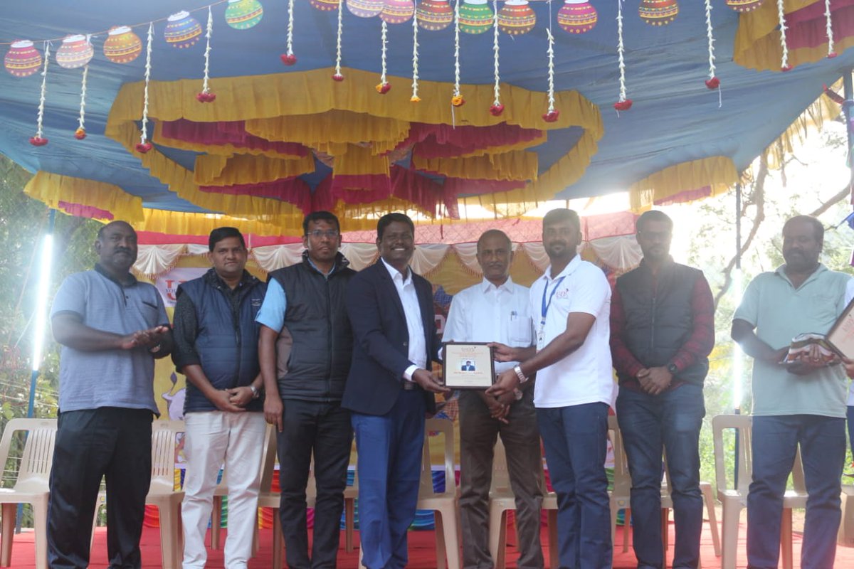UnityofYouth's tweet photo. Highlighting the  visit of Chief Guest NSS State Cell Officer Mr.Senthil Kumar, Periyar University NSS Director Mr.Prakash, Manonmaniyam University NSS Program Officer Mr.Velaiappan, and representatives from Don Bosco Retreat, Father John Wilson, Mr.Selva Kumar, and Mr.James. https://t.co/kmgN5GwNYA