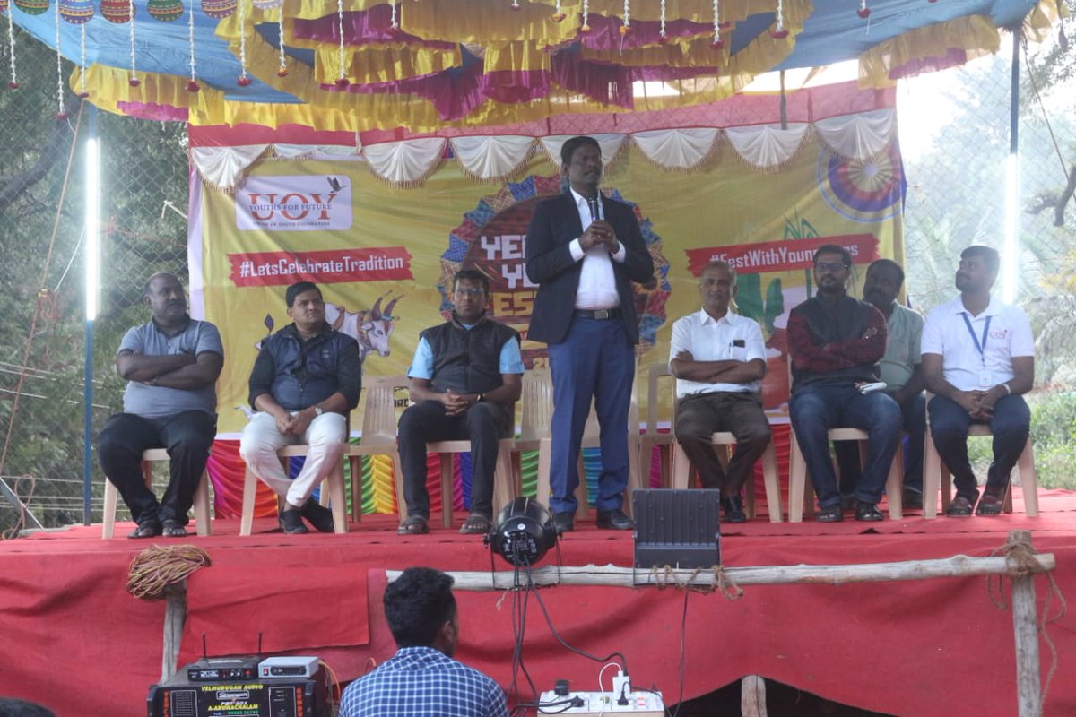 UnityofYouth's tweet photo. Highlighting the  visit of Chief Guest NSS State Cell Officer Mr.Senthil Kumar, Periyar University NSS Director Mr.Prakash, Manonmaniyam University NSS Program Officer Mr.Velaiappan, and representatives from Don Bosco Retreat, Father John Wilson, Mr.Selva Kumar, and Mr.James. https://t.co/rwJvj4N2HX