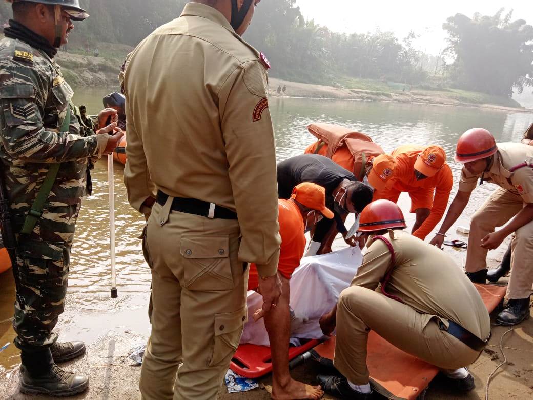 01NDRF's tweet photo. #Drowning_Search #OPS in #Deo_River #Pecharthal, Sub-Div- #Kumarghat, #District_Unakoti, #Tripura
🇮🇳#आपदा_सेवा_सदैव_सर्वत्र
#Saving_lives_and_beyond
@NDRFHQ
@ndmaindia
@ANI
@mygovtripura
@ddnewsagartala
@tripura_cmo
@SpUnakoti
@DMUnakoti https://t.co/z99O9c6Lzh