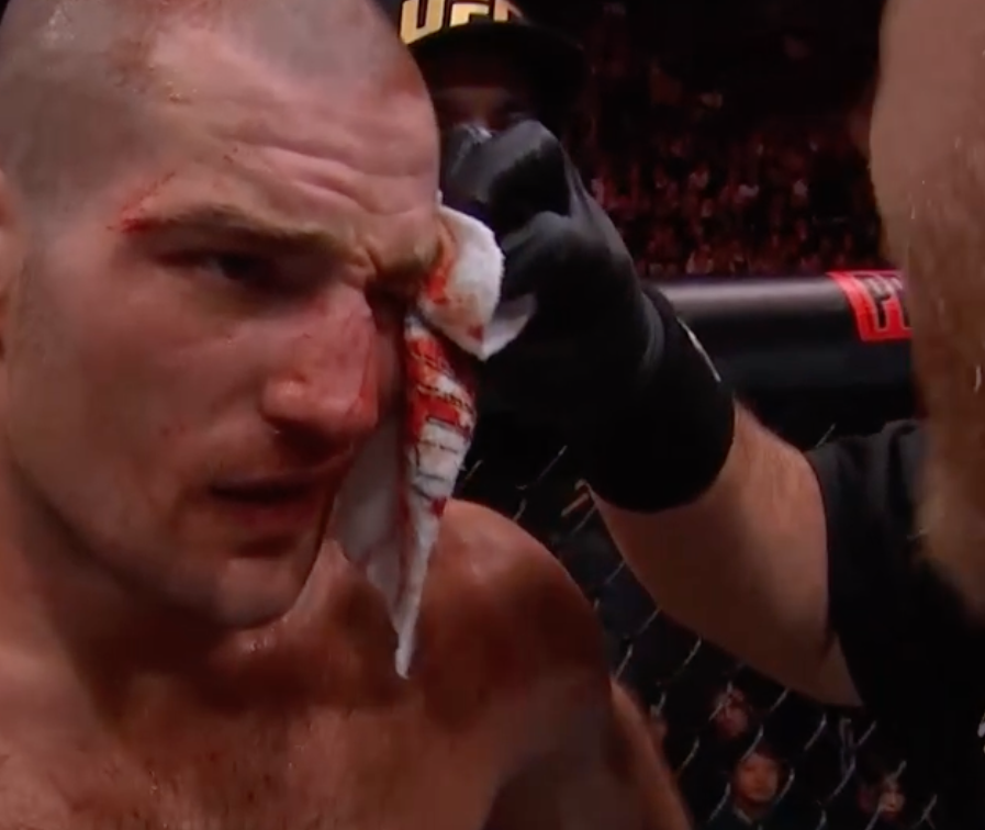 ucantcagethis's tweet photo. ROUND FIVE, LET'S GOOOOO! #UFC297 https://t.co/PyEHhaJPuf
