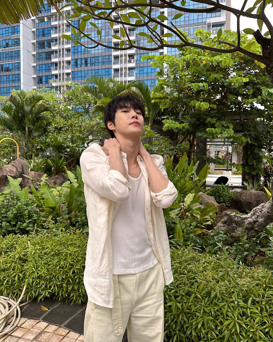 you will always be my favorite destination, my home, and my whole heart. i love to love you 🤍🤍.