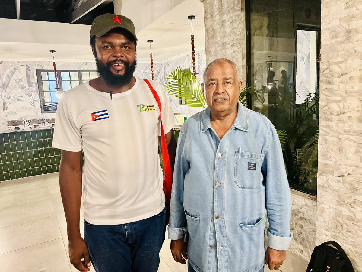 Eritrea is the Cuba of Africa! The imperialist hate Eritrea. It was a pleasure to meet comrade Salih Omar Eritrean Ambassador to South Africa. 🇰🇪🤝🏽 🇪🇷