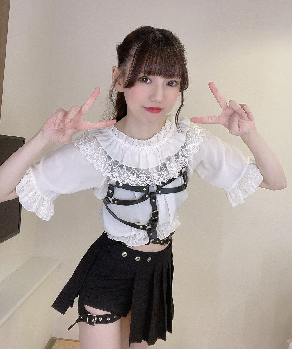 先日の「出川一茂ホラン⭐︎フシギの会」
ありがとうございました☺️♡

公園でやった世界でも珍しい最新の人体浮揚の映像も流れてました☁️

メイガス師匠の驚愕イリュージョン沢山なので見逃し配信も観れるみたいなので
ぜひ🥰

▼Tver見逃し配信はこちら📱
tver.jp/episodes/epsiq…