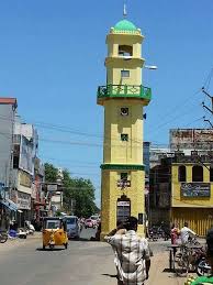 SaffronDelhite's tweet image. Mayiladuthurai/Mayavaram

This iconic Clock Tower (Manikoondu) in the heart of town was built by local businessman Abdul Khader for British win over Germany in Tunisia 😁

It was repainted in Tricolour for #75YearsofIndia's Independence

Now                            3 yrs back