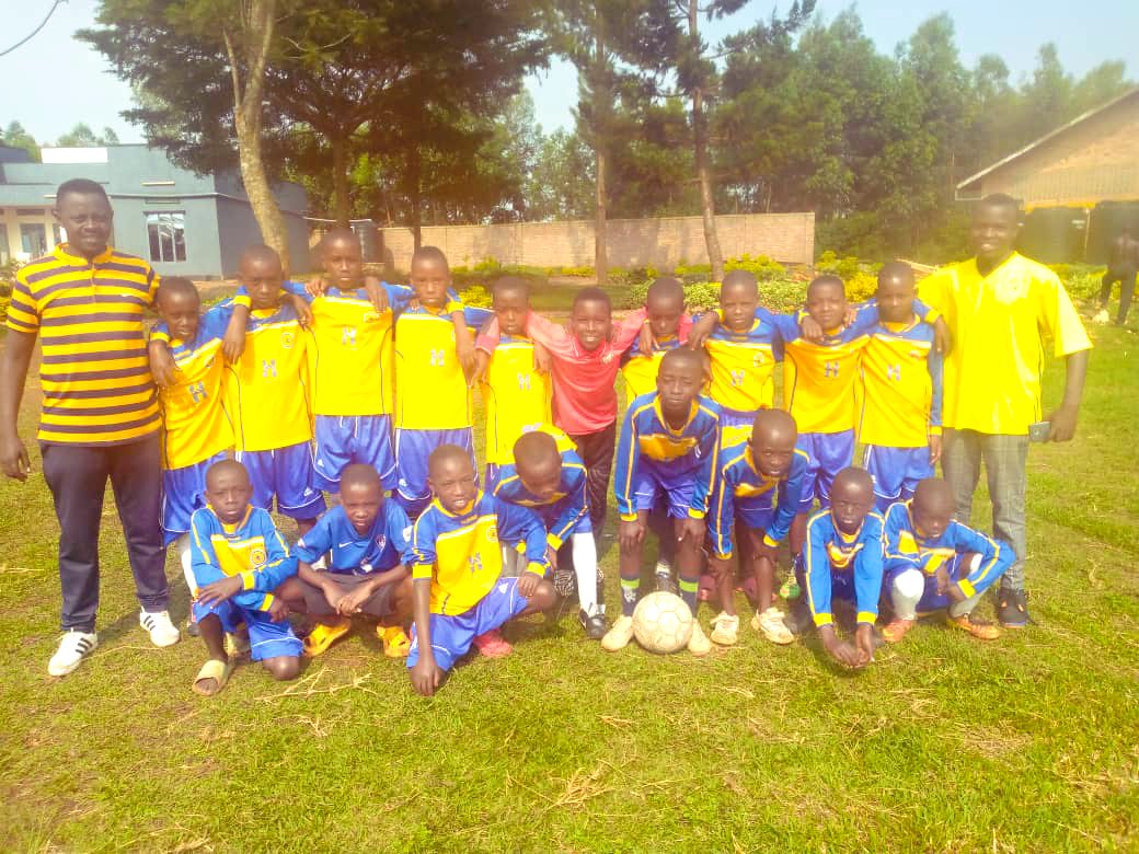 Imizicenter's tweet photo. Your donation of football games to our center is a meaningful difference to the children we serve .Thank you for your support and generosity. @SchoolSportsRW @FERWAFA @Rwanda_Edu @RwamaganaDistr https://t.co/tEUPfmG38O