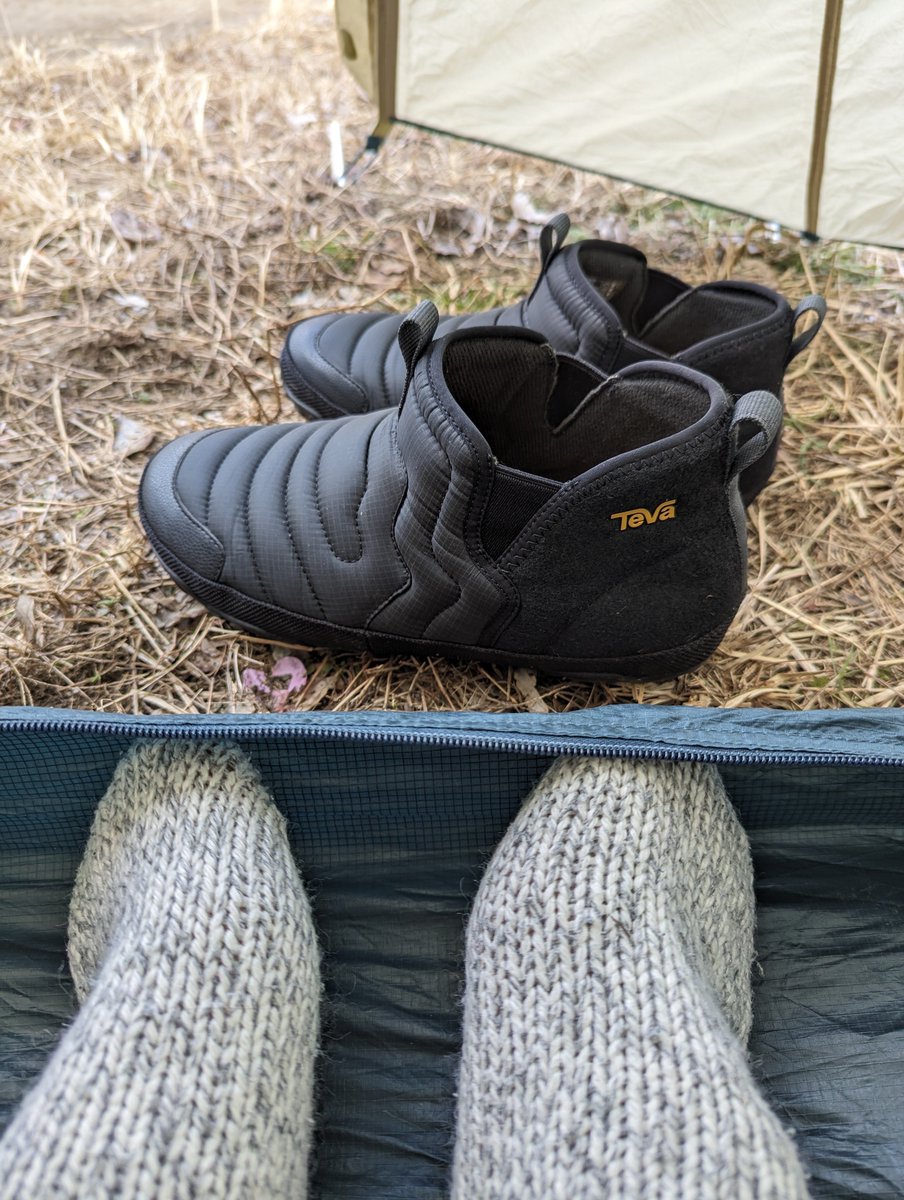 travel_akikazoo's tweet photo. TevaのREEMBER TERRAIN MIDは暖かくて、履き心地も良く、街でもキャンプでも大活躍しています

@Teva_JP
#PR
#PROMOTION
#TEVA
#REEMBER
#リエンバーテレインミッド

https://t.co/LDWWrcIM3i https://t.co/yggINSamBQ