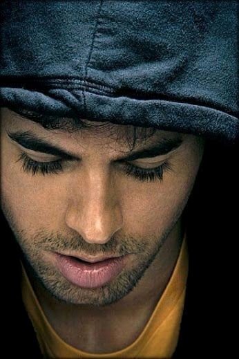 Hello, have a nice Sunday everyone
<a href="/enriqueiglesias/">Enrique Iglesias</a> 🫶