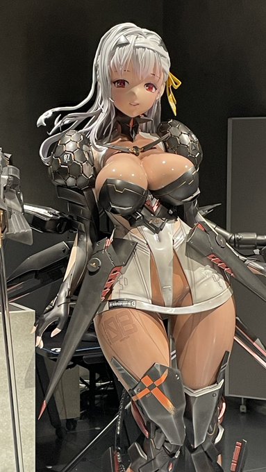 モダチャン#NIKKE等身大モダニア#RED東京タワー 