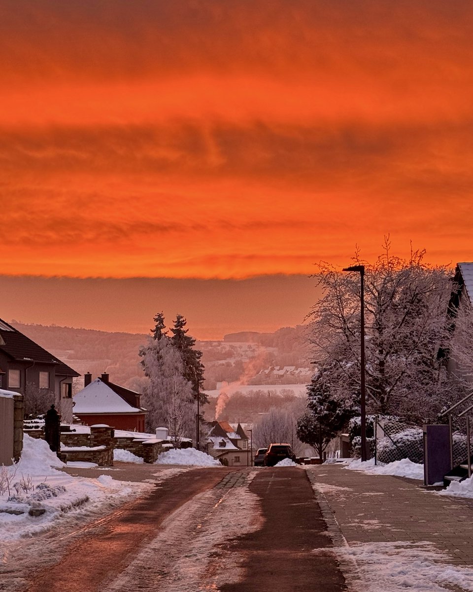#wintersunrise #sunrise #nature #streetphotography