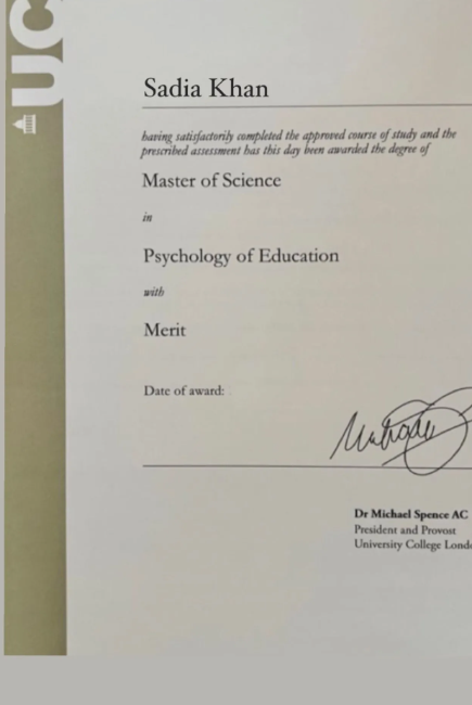 DBeckham89's tweet photo. @swore2022 @RachelLeishman I mean, she has her masters in Psychology from the 2nd largest university in the UK. She's ignorant to Star Wars and it's popularity, but I don't understand why people are attacking her credentials. https://t.co/6weNAtoHhd