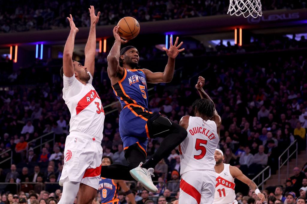 Precious Achiuwa gives Knicks boost after Isaiah Hartenstein injury trib.al/7VEFEGm