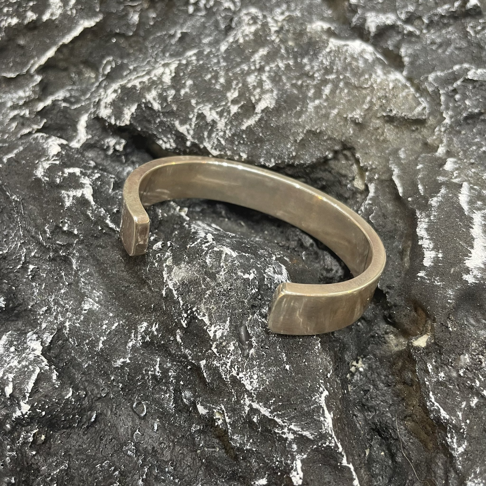 CHOLOS / チョロスRITUAL BANGLEバングルK18